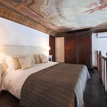 Lux Palace Max Apartman *